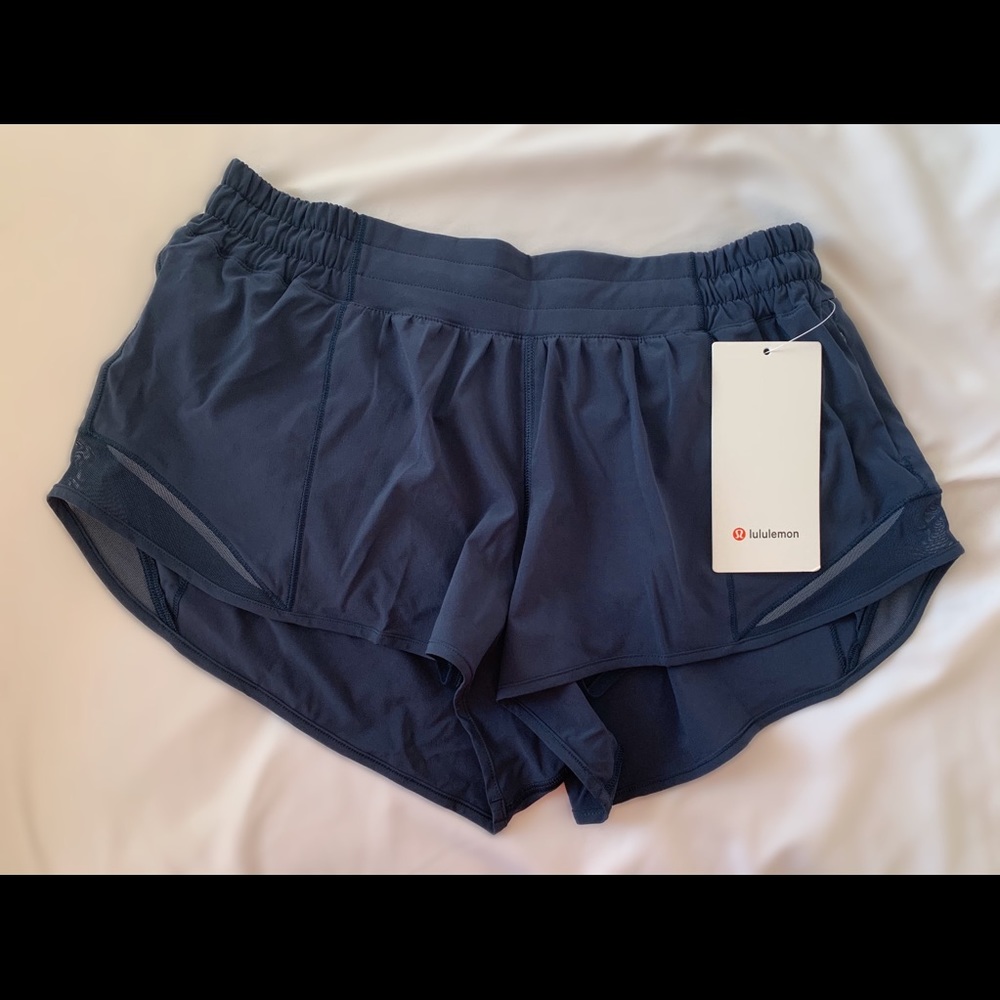 Lululemon Hotty Hot Shorts 2.5” *Lined